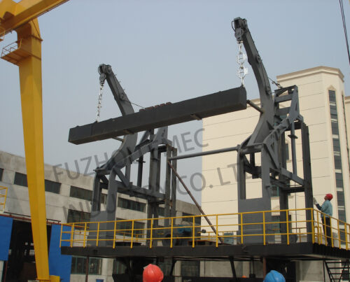 GRAVITY ROLLING TYPE DAVIT