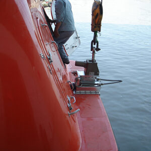 LIFEBOAT WITH HYDRAULIC HOOK