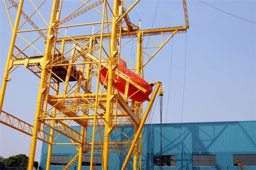 TOTALLY ENCLOSED FREE FALL LIFEBOAT - Image 3